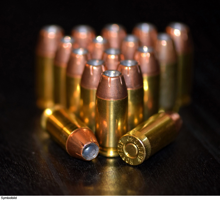 Waffenbesitzer (74) hat Munition herumliegen