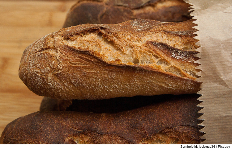 Ungewöhnlicher Angriff mit Brot bleibt Mysterium
