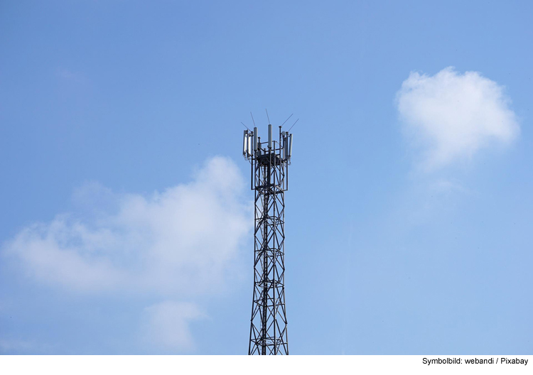 Mobilfunkstörung: Unbekannter beschädigt Funkmast