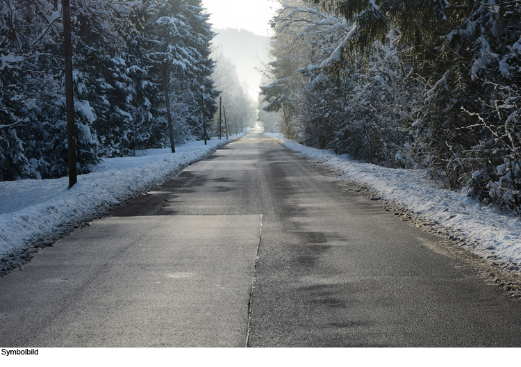 Unfälle durch winterliche Straßenverhältnisse