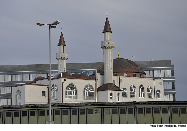 Besichtigung der Moschee am Sonntag